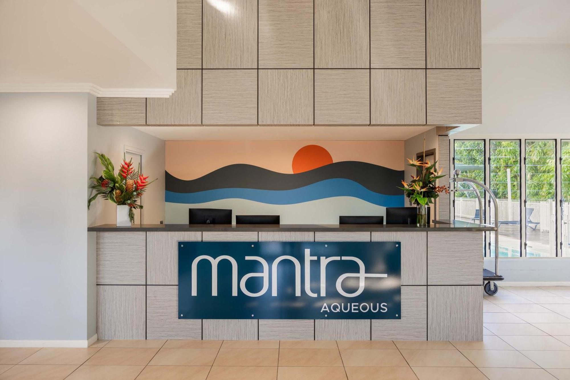 Апарт отель Mantra Aqueous On Port Порт Дуглас Экстерьер фото